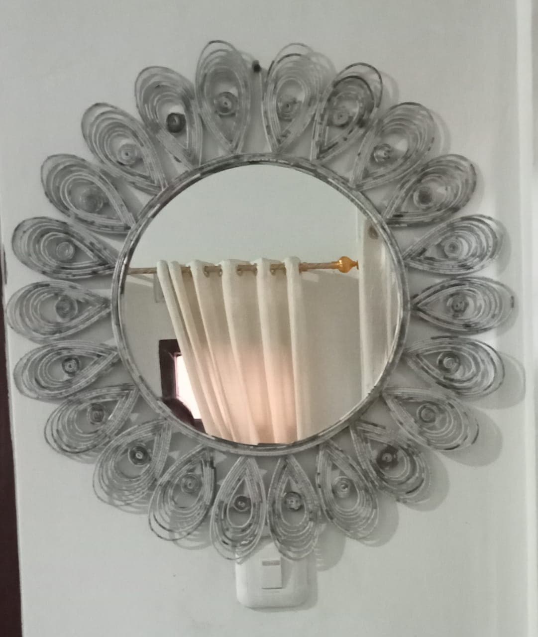 Gambar Cermin bulu merak